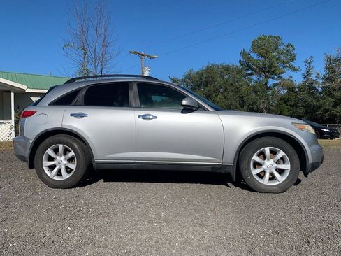 Used 2005 INFINITI FX35 AWD image 2