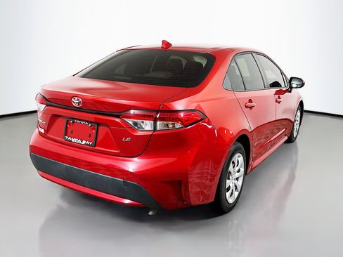 Used 2020 Toyota Corolla LE image 4