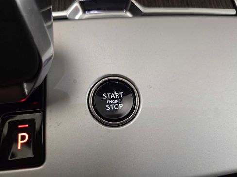 New 2026 Land Rover Range Rover SE AWD/4WD image 31