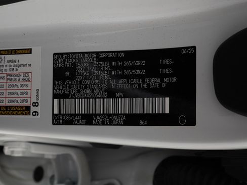 Used 2025 Lexus GX 550 w/ Accessory Package (2T) image 40