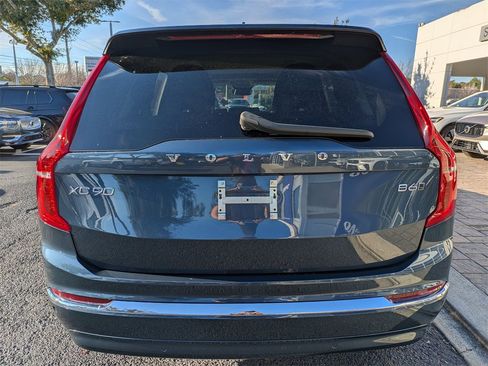 Used 2025 Volvo XC90 B6 Plus image 5