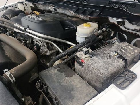 Used 2018 RAM 2500 Tradesman w/ Chrome Appearance Group image 49