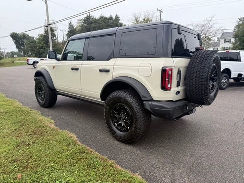 New 2025 Ford Bronco Badlands image 8