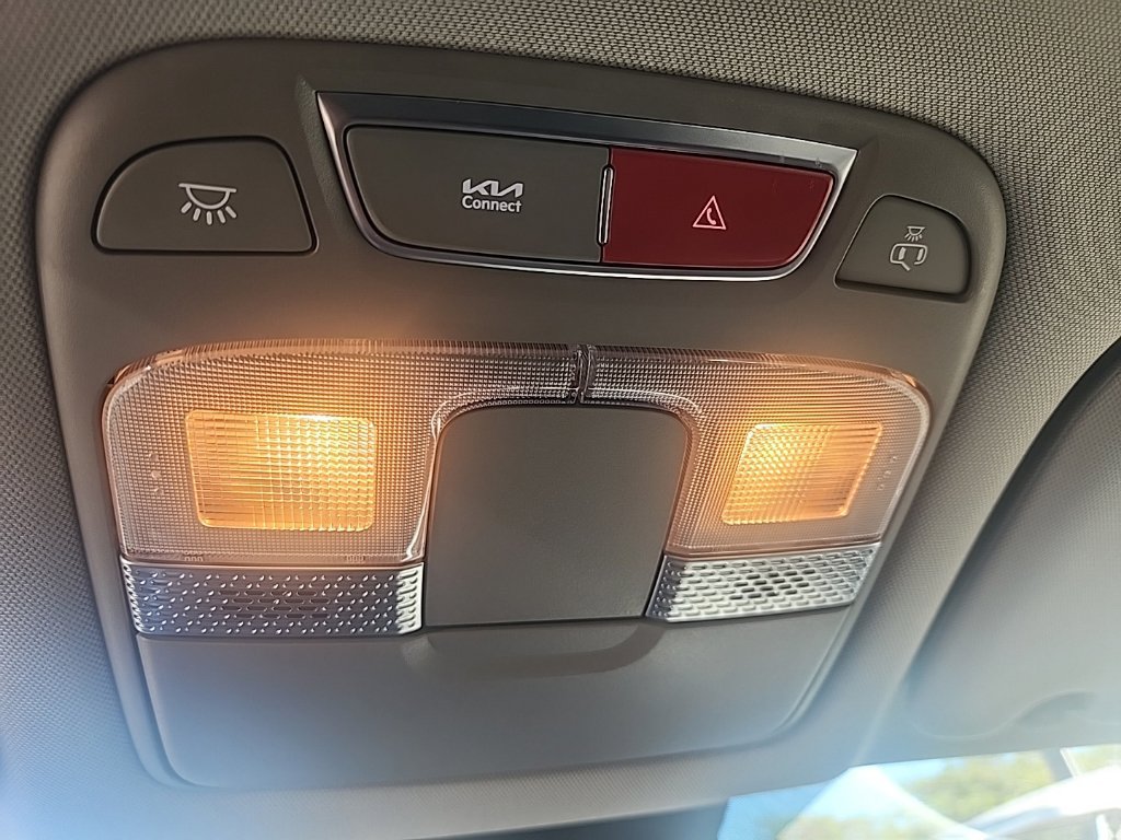 Certified 2024 Kia Telluride LX FWD image 24