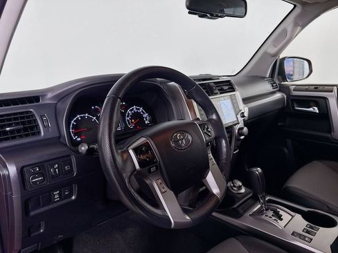 Used 2024 Toyota 4Runner SR5 Premium image 9