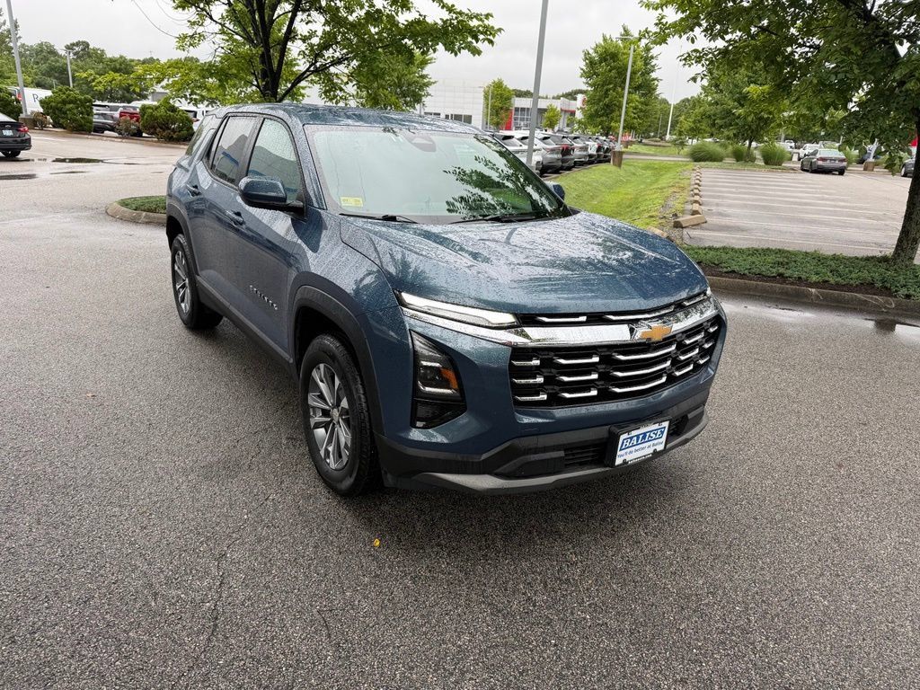 Used 2026 Chevrolet Equinox LT AWD/4WD image 7