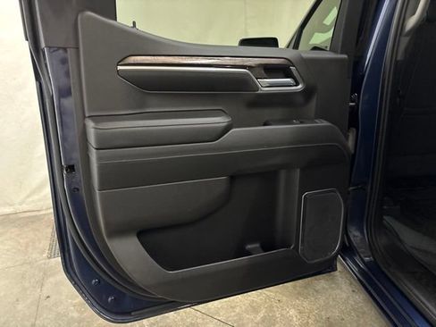 Used 2022 Chevrolet Silverado 1500 LTZ w/ LTZ Convenience Package II AWD/4WD image 24