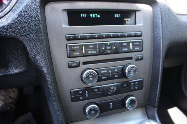 Used 2010 Ford Mustang GT RWD image 13