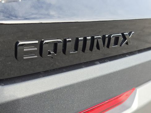 New 2026 Chevrolet Equinox LT w/ Midnight Edition image 17