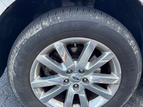 Used 2012 Ford Edge Limited AWD/4WD image 5
