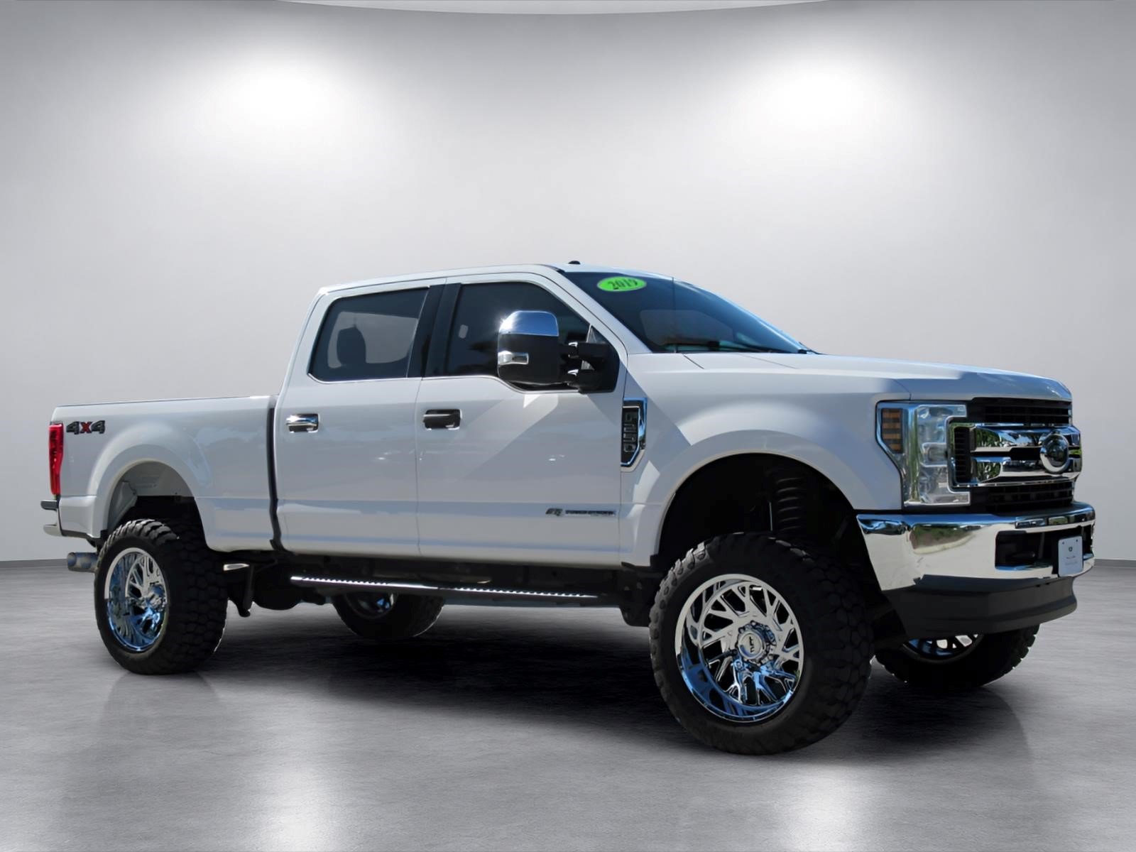 Used 2019 Ford F250 XLT AWD/4WD image 1