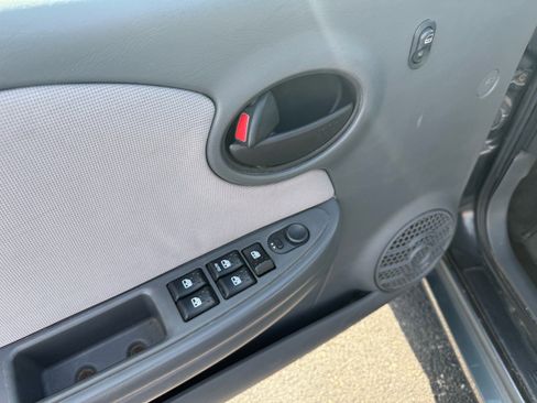 Used 2004 Saturn ION Level 2 w/ Power Pkg FWD image 13