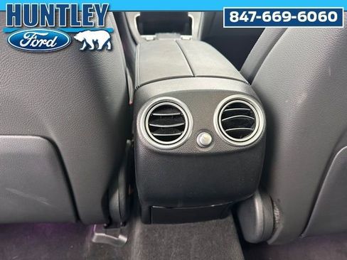 Used 2022 Mercedes-Benz GLC 300 4MATIC image 17