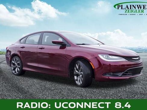 Used 2016 Chrysler 200 S w/ Sun & Sound Group image 4