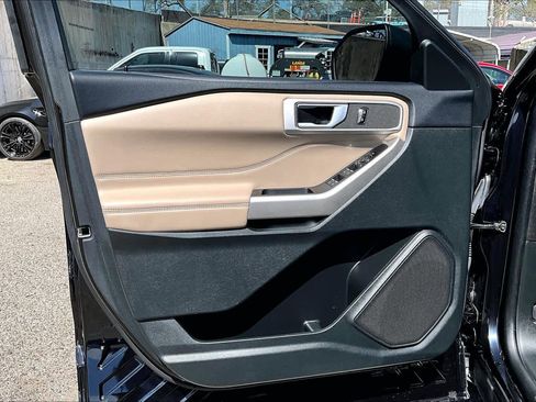 Used 2023 Ford Explorer XLT w/ Equipment Group 202A image 22