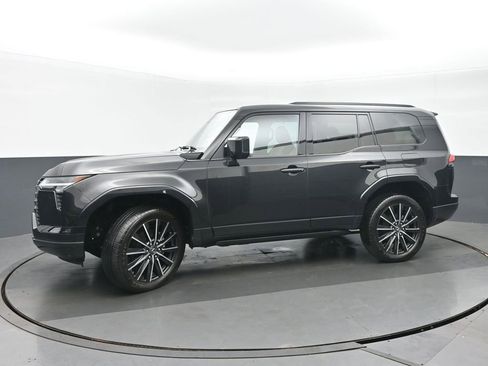 Used 2024 Lexus GX 550 w/ Accessory Package (Z1) AWD/4WD image 6