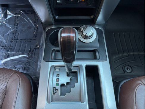 Used 2016 Toyota 4Runner Limited image 13