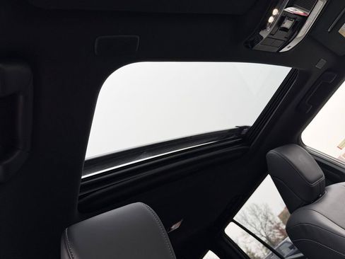 Used 2024 Lexus GX 550 w/ Accessory Package (Z1) image 7