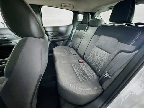 Used 2025 Nissan Kicks SV FWD image 25