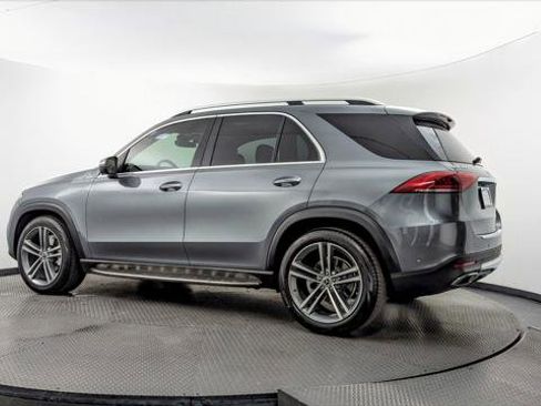 Used 2020 Mercedes-Benz GLE 350 4MATIC w/ Premium Package image 3