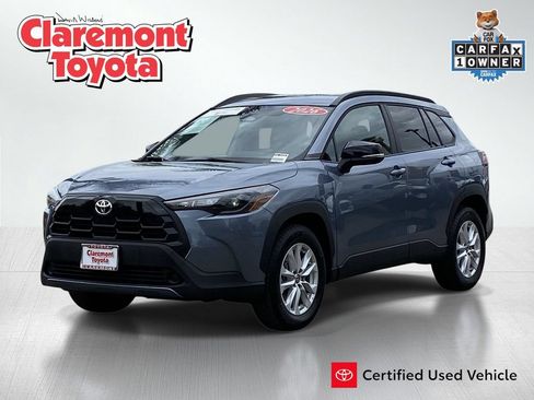 Certified 2026 Toyota Corolla Cross LE FWD image 1
