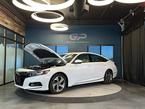 Used 2018 Honda Accord EX image 25