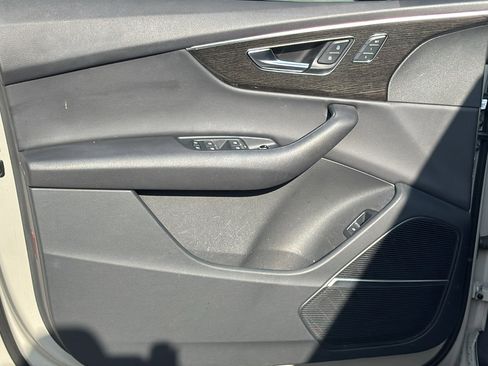 Used 2022 Audi Q7 2.0T Premium Plus w/ Premium Plus Package image 12