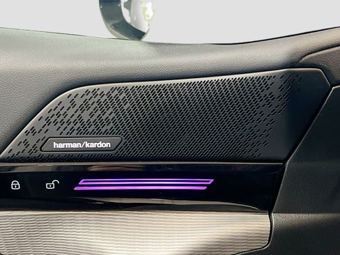 Used 2024 BMW 530i w/ M Sport Package image 15