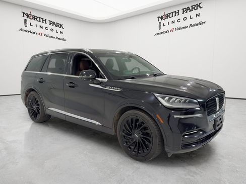Used 2022 Lincoln Aviator Reserve w/ Equipment Group 201A AWD/4WD image 7