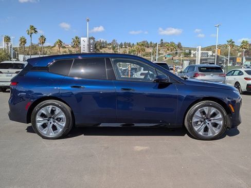 New 2026 BMW iX xDrive60 AWD/4WD image 3
