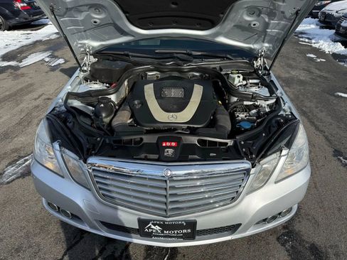 Used 2011 Mercedes-Benz E 350 4MATIC Sedan image 44