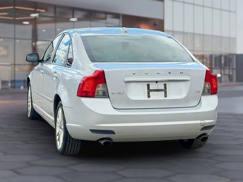 Used 2011 Volvo S40 T5 image 8