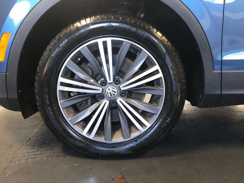 Used 2019 Volkswagen Tiguan SEL R-Line AWD/4WD image 30