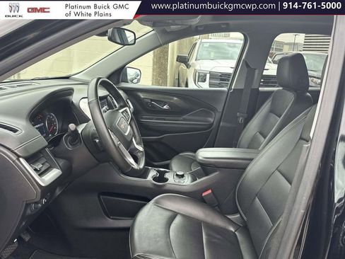 Used 2024 GMC Terrain SLT image 18