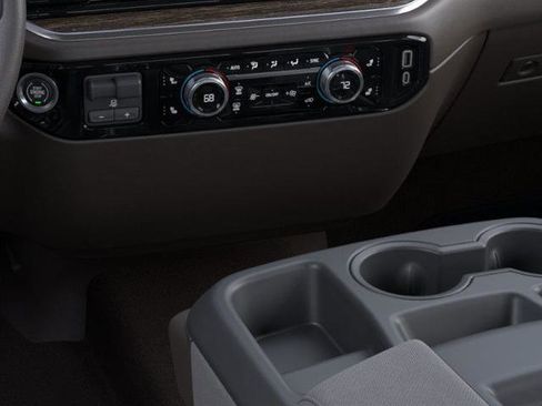 Used 2025 GMC Sierra 1500 SLE image 47