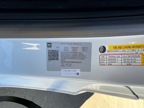 Used 2022 Chevrolet Camaro SS image 28