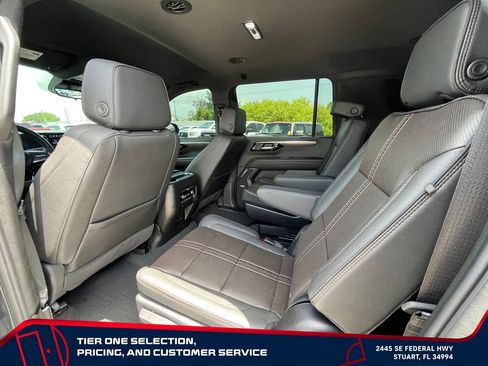Used 2026 Chevrolet Suburban High Country RWD image 13