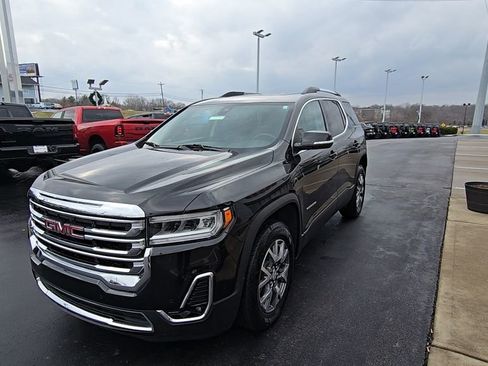 Used 2023 GMC Acadia SLT image 3