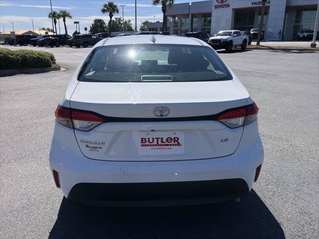 Certified 2023 Toyota Corolla LE FWD image 4