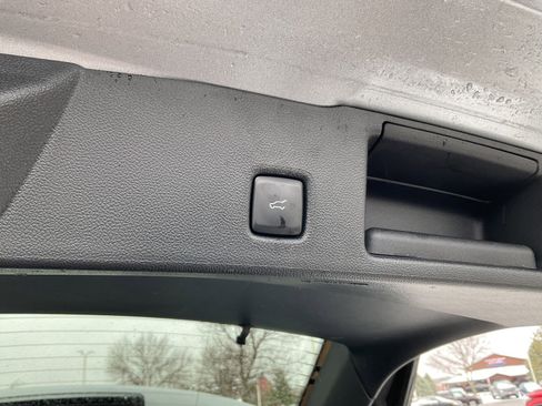 Used 2024 Ford Escape Platinum image 12