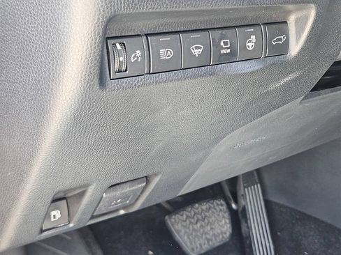Used 2022 Toyota RAV4 XSE AWD/4WD image 20