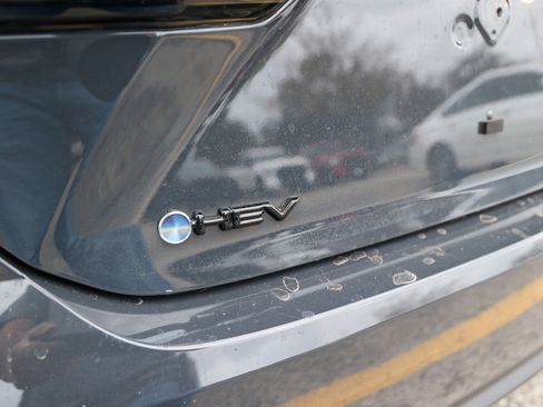 Used 2026 Toyota Camry SE w/ Convenience Package image 11