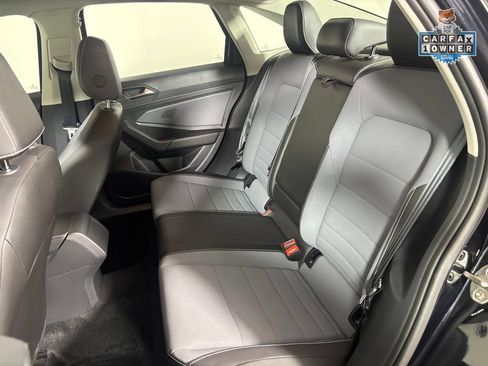 Used 2025 Volkswagen Jetta SE FWD image 26