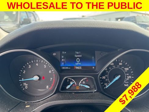 Used 2015 Ford Focus SE w/ Equipment Group 201A FWD image 5