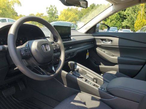 New 2025 Honda Accord SE image 11