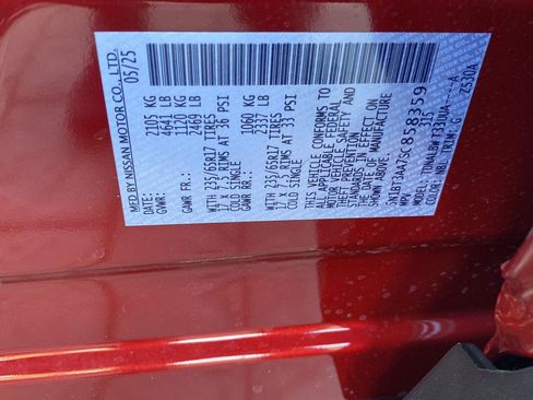 Used 2025 Nissan Rogue S FWD image 10