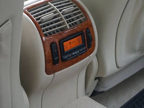 Used 2004 Mercedes-Benz S 500 image 17