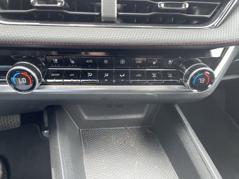 Used 2026 Chevrolet Equinox RS w/ Convenience Package III image 29