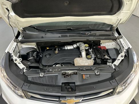 Used 2021 Chevrolet Trax LS w/ Tint and Cruise Package image 23