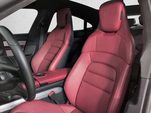 Certified 2023 Porsche Taycan GTS image 19